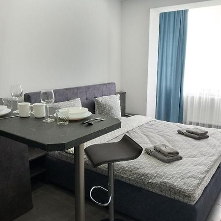 Luxury Central Apartment Ужгород Экстерьер фото
